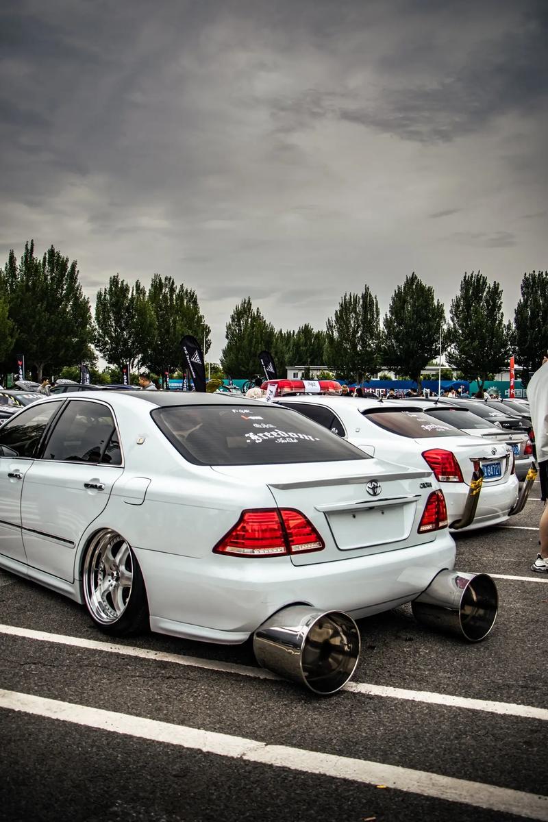 电摩小子为什么要翘头